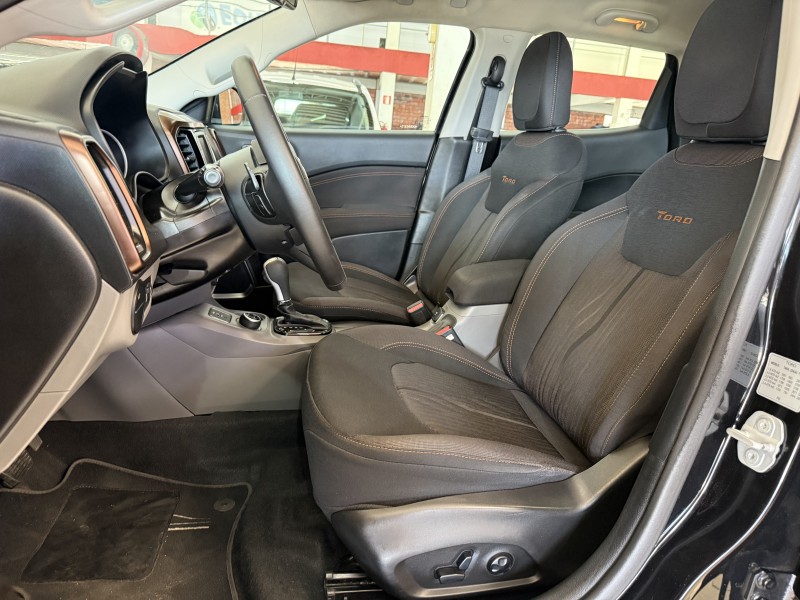 TORO 2.0 16V TURBO DIESEL VOLCANO AT9 4X4 AUTOMÁTICO - 2019 - FARROUPILHA