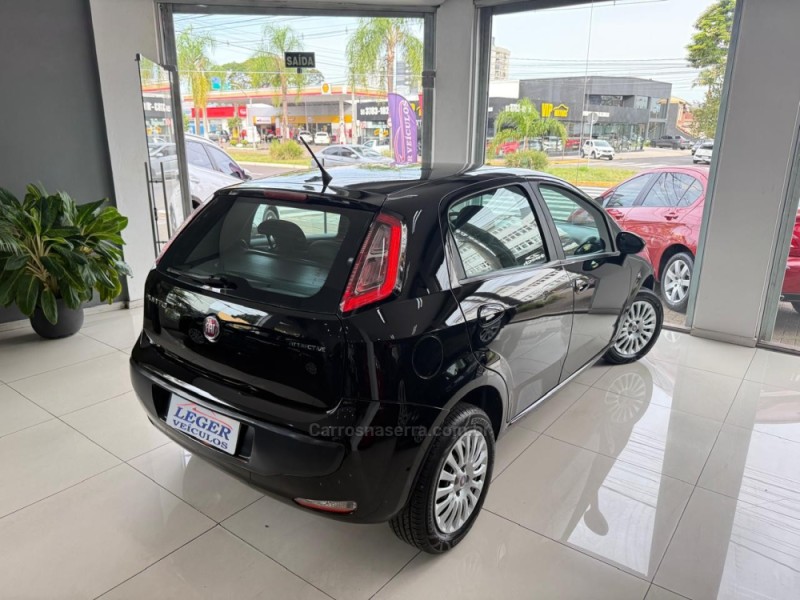 PUNTO 1.4 ATTRACTIVE 8V FLEX 4P MANUAL - 2014 - SãO LEOPOLDO