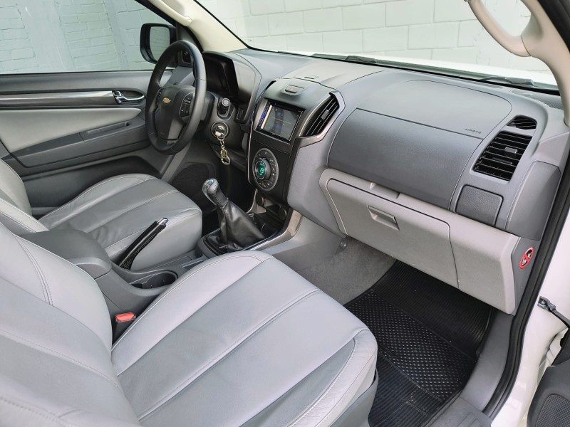 S10 2.4 LTZ 4X2 CD 8V FLEX 4P MANUAL - 2013 - CAXIAS DO SUL