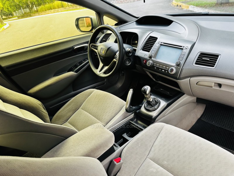 CIVIC 1.8 LXL 16V FLEX 4P MANUAL - 2010 - FARROUPILHA