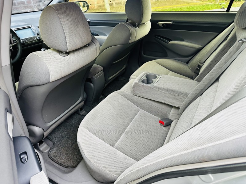 CIVIC 1.8 LXL 16V FLEX 4P MANUAL - 2010 - FARROUPILHA