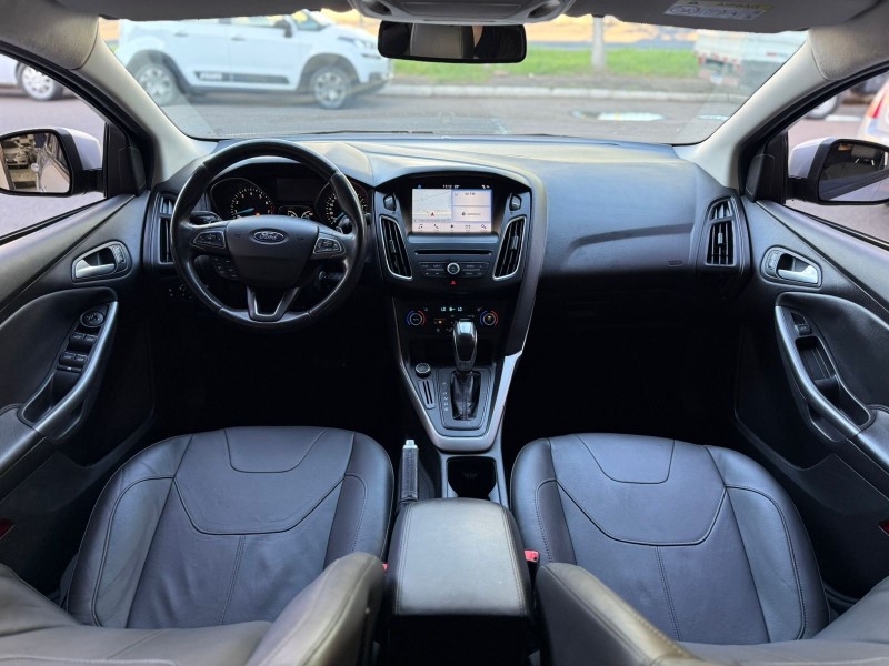 FOCUS 2.0 TITANIUM PLUS FASTBACK 16V FLEX 4P AUTOMÁTICO - 2018 - ESTâNCIA VELHA