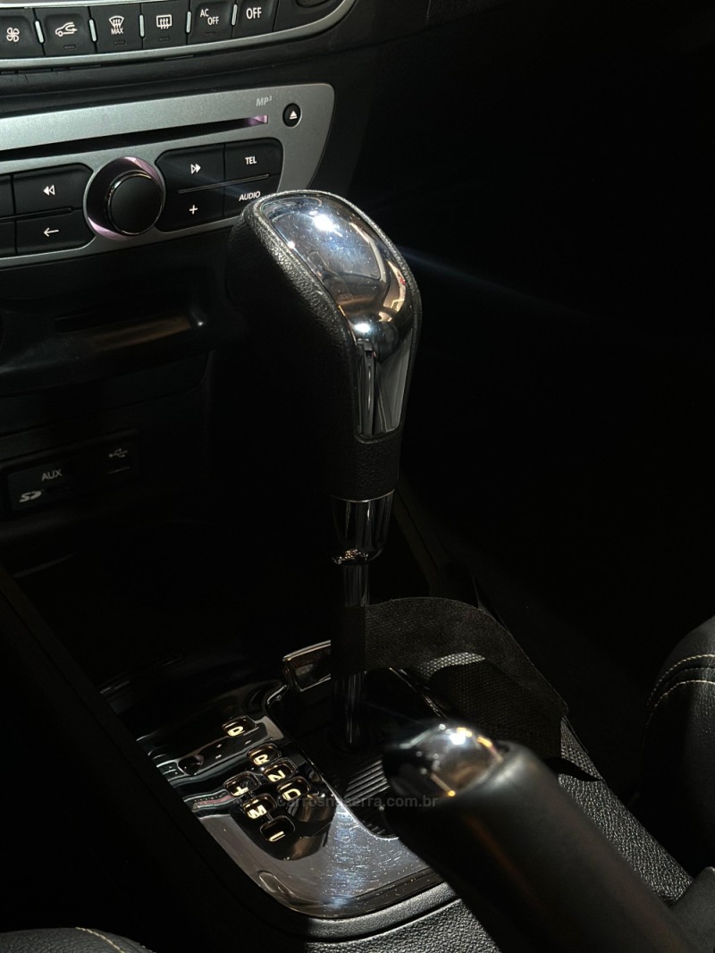 FLUENCE 2.0 DYNAMIQUE 16V FLEX 4P AUTOMÁTICO - 2027 - LAJEADO