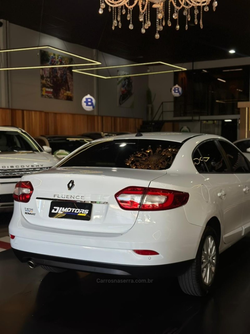 FLUENCE 2.0 DYNAMIQUE 16V FLEX 4P AUTOMÁTICO - 2027 - LAJEADO