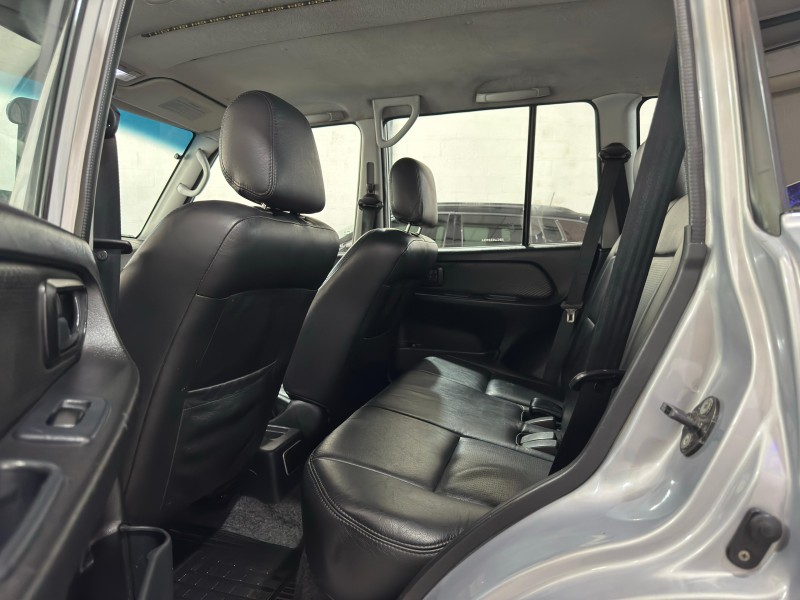 PAJERO TR4 2.0 4X4 16V 140CV FLEX 4P MANUAL - 2011 - CAXIAS DO SUL