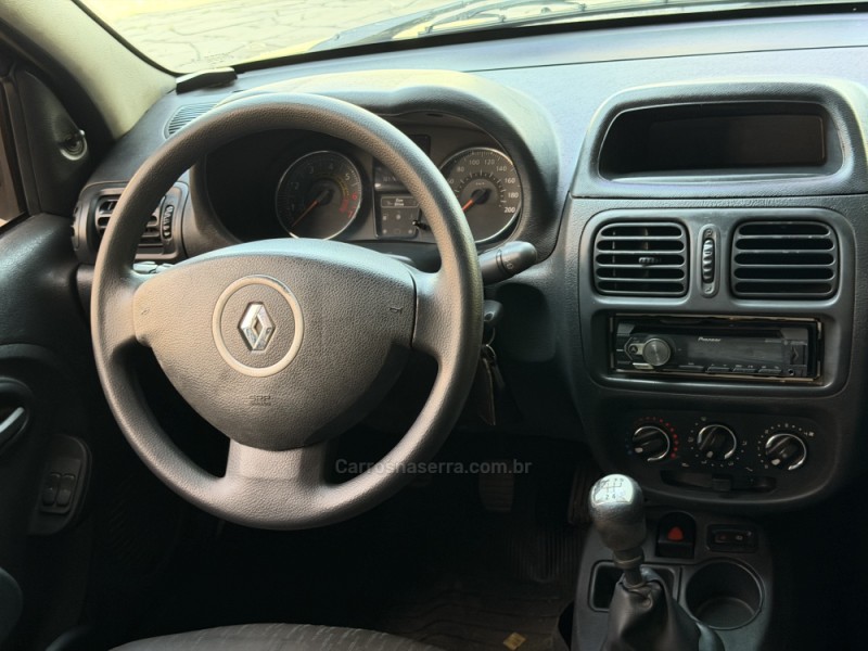 CLIO 1.0 EXPRESSION 16V FLEX 4P MANUAL - 2015 - CAXIAS DO SUL