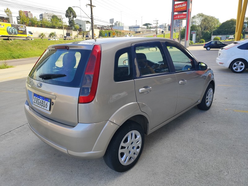 FIESTA 1.0 MPI CLASS 8V FLEX 4P MANUAL - 2011 - FARROUPILHA