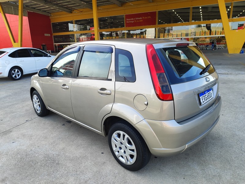 FIESTA 1.0 MPI CLASS 8V FLEX 4P MANUAL - 2011 - FARROUPILHA