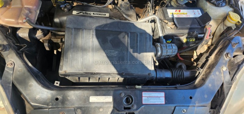 FIESTA 1.0 MPI 8V GASOLINA 4P MANUAL - 2004 - IVOTI