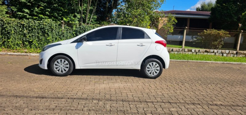 HB20 1.6 COMFORT 16V FLEX 4P MANUAL - 2014 - IVOTI