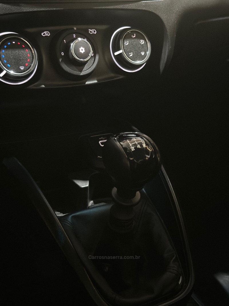 ARGO 1.0 DRIVE 6V FLEX 4P MANUAL - 2023 - LAJEADO