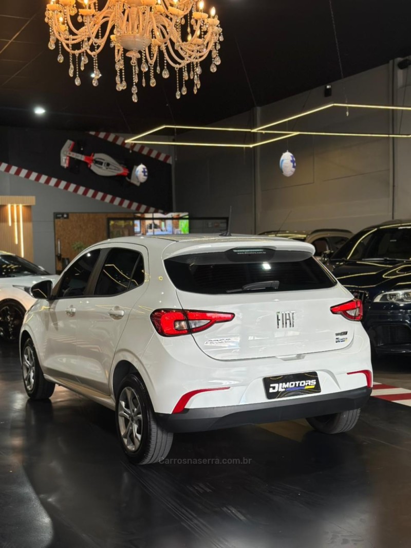 ARGO 1.0 DRIVE 6V FLEX 4P MANUAL - 2023 - LAJEADO