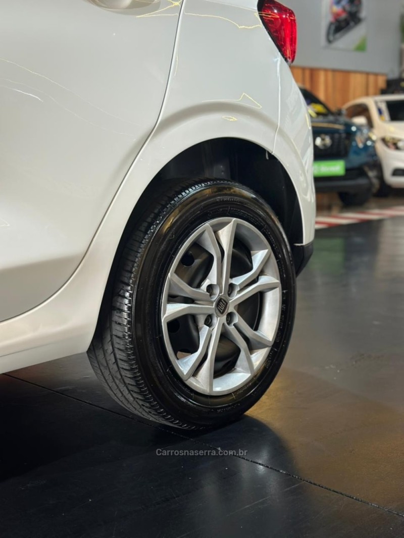 ARGO 1.0 DRIVE 6V FLEX 4P MANUAL - 2023 - LAJEADO