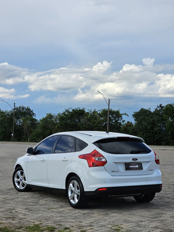 FOCUS 1.6 SE 16V FLEX 4P AUTOMÁTICO - 2015 - ANTôNIO PRADO