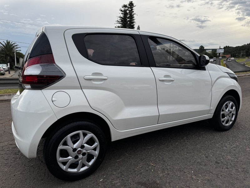 MOBI 1.0 8V EVO FLEX LIKE. MANUAL - 2017 - DOIS IRMãOS