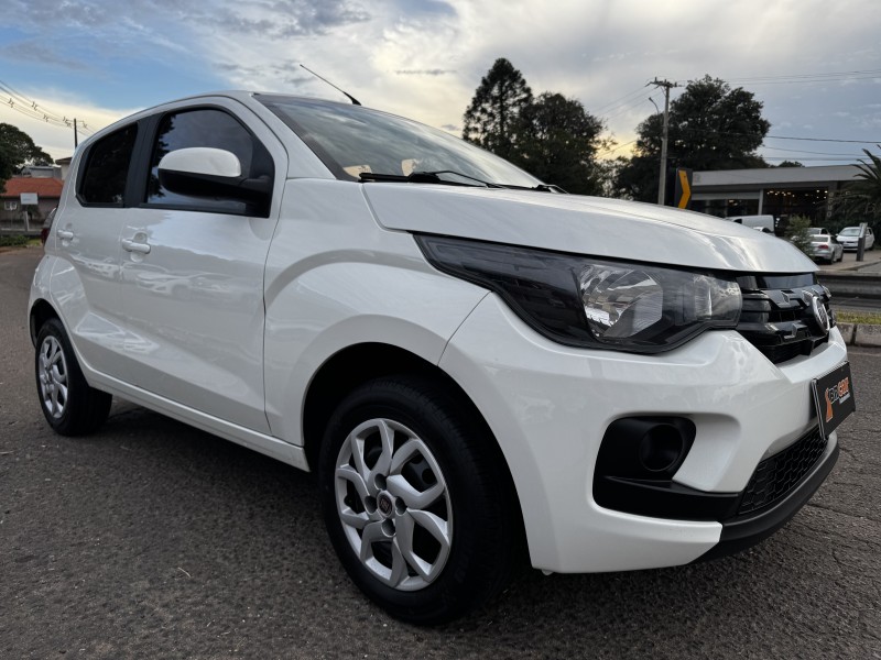 MOBI 1.0 8V EVO FLEX LIKE. MANUAL - 2017 - DOIS IRMãOS