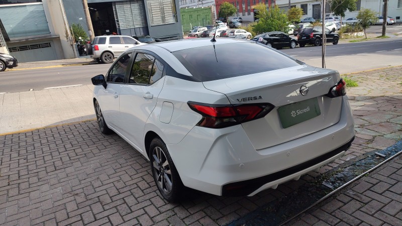 VERSA 1.6 ADVANCE 16V FLEX 4P AUTOMÁTICO - 2021 - CAXIAS DO SUL