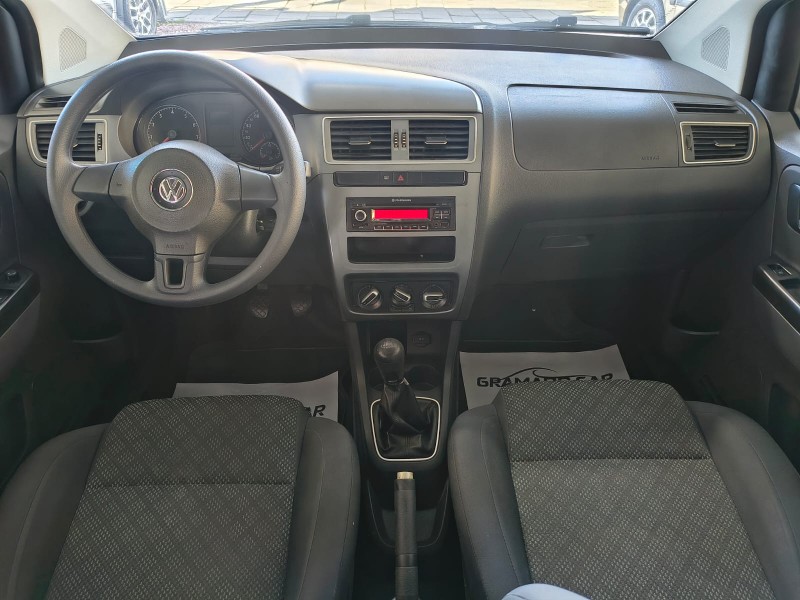 FOX 1.0 MI TRENDLINE 8V FLEX 4P MANUAL - 2015 - CANELA