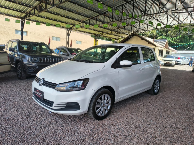 fox 1.0 mi trendline 8v flex 4p manual 2015 canela