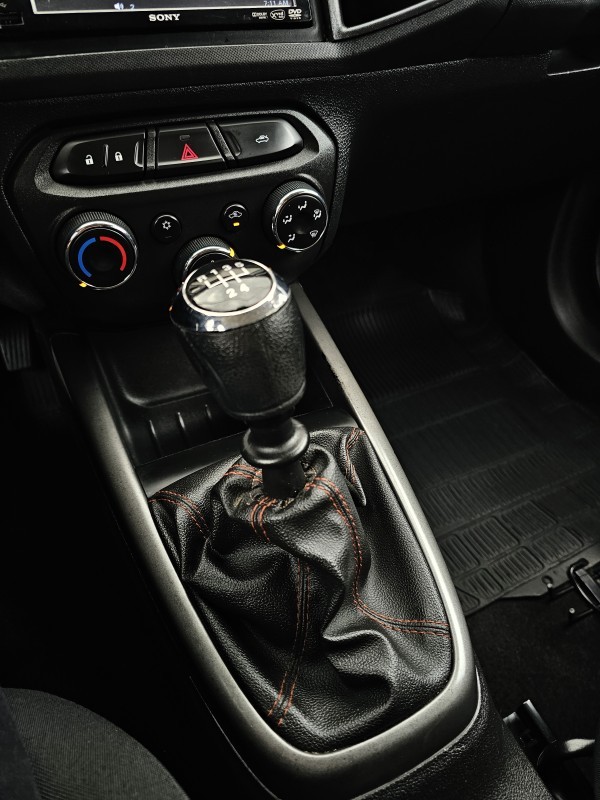 ONIX 1.4 MPFI LT 8V FLEX 4P MANUAL - 2015 - ANTôNIO PRADO