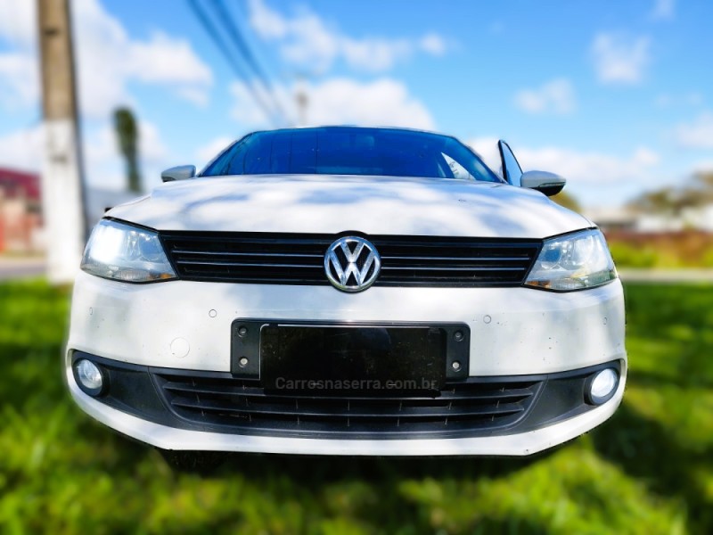 JETTA 2.0 COMFORTLINE FLEX 4P TIPTRONIC - 2012 - NOVO HAMBURGO