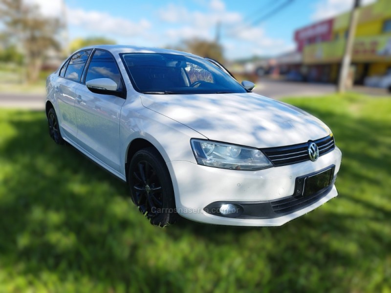 JETTA 2.0 COMFORTLINE FLEX 4P TIPTRONIC - 2012 - NOVO HAMBURGO