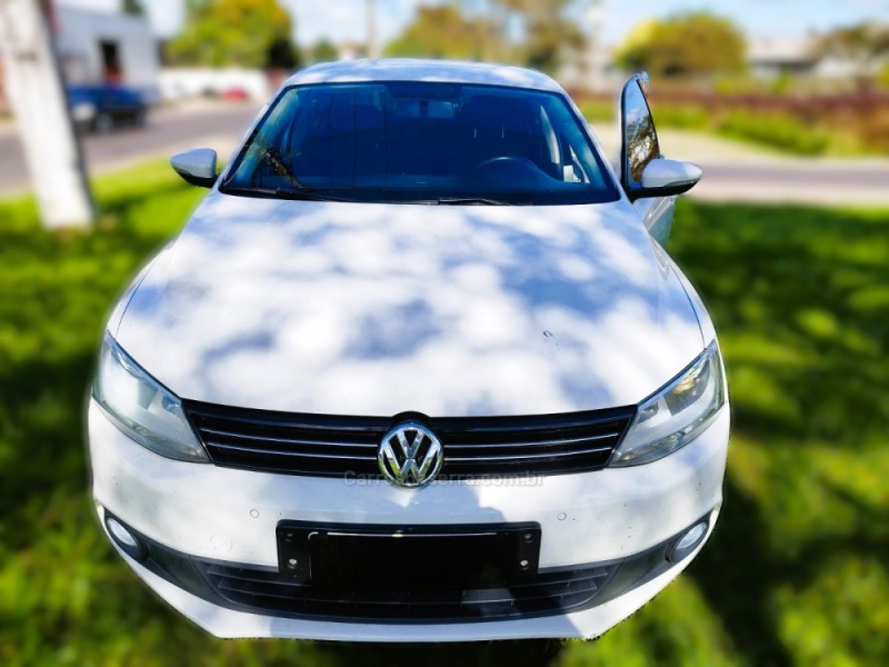JETTA 2.0 COMFORTLINE FLEX 4P TIPTRONIC - 2012 - NOVO HAMBURGO