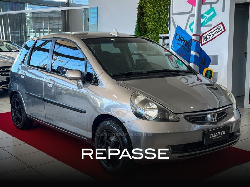 fit 1.4 lx 8v flex 4p manual 2004 porto alegre