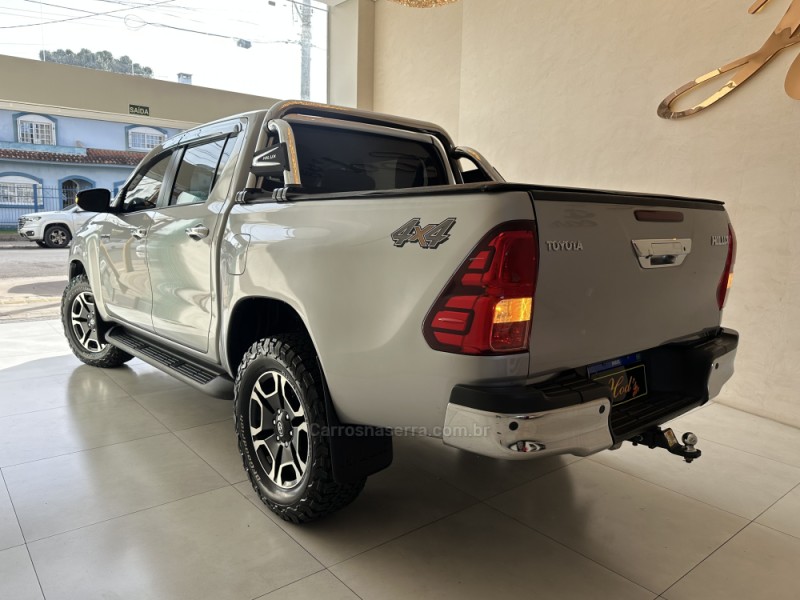 HILUX 2.8 SR 4X4 CD 16V DIESEL 4P AUTOMÁTICO - 2024 - CANELA