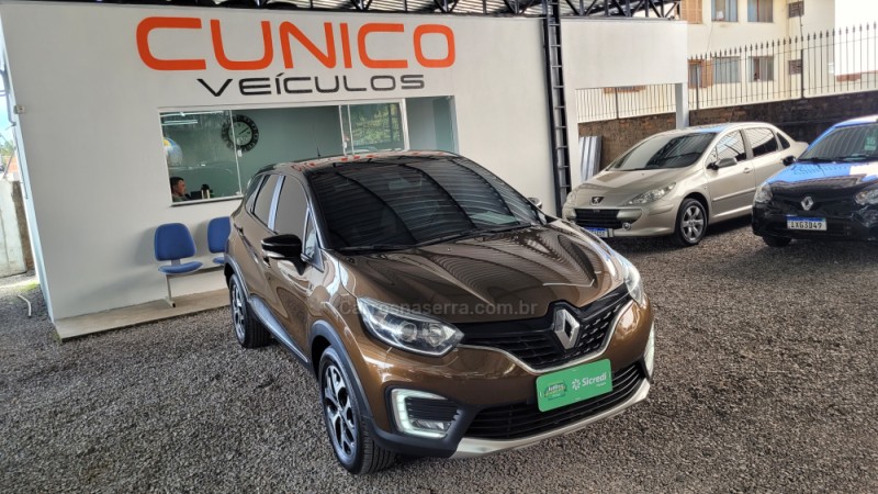 captur 1.6 16v intense bose flex 4p automatico 2018 caxias do sul