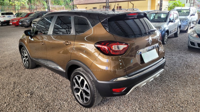 CAPTUR 1.6 16V INTENSE BOSE FLEX 4P AUTOMÁTICO - 2018 - CAXIAS DO SUL