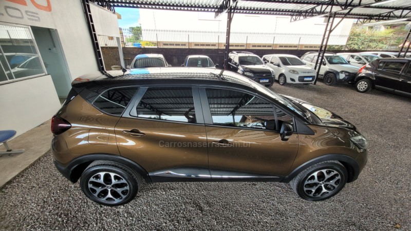CAPTUR 1.6 16V INTENSE BOSE FLEX 4P AUTOMÁTICO - 2018 - CAXIAS DO SUL