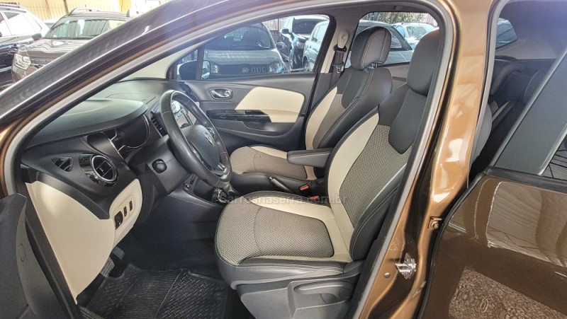 CAPTUR 1.6 16V INTENSE BOSE FLEX 4P AUTOMÁTICO - 2018 - CAXIAS DO SUL