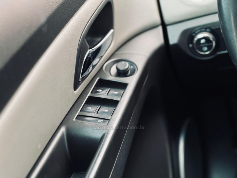 CRUZE 1.8 LTZ 16V FLEX 4P AUTOMÁTICO - 2012 - SAPUCAIA DO SUL