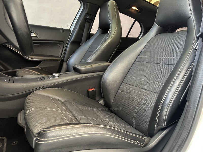 GLA 250 2.0 SPORT 16V TURBO 4X2 4P AUTOMÁTICA - 2016 - CANELA