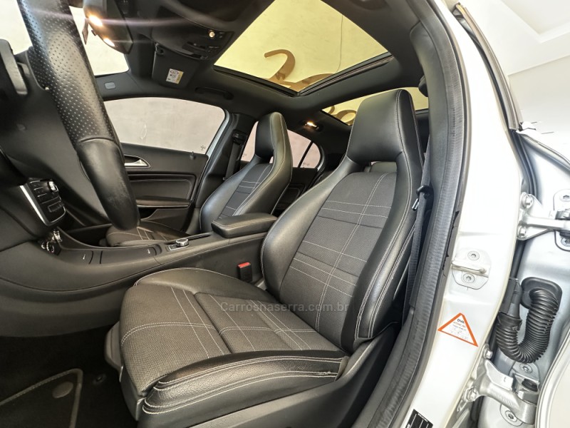 GLA 250 2.0 SPORT 16V TURBO 4X2 4P AUTOMÁTICA - 2016 - CANELA
