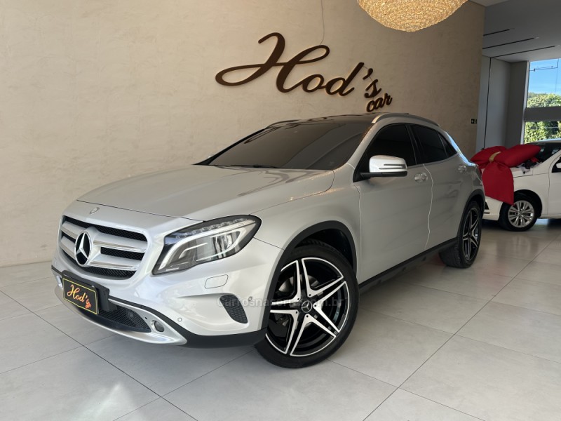 GLA 250 2.0 SPORT 16V TURBO 4X2 4P AUTOMÁTICA - 2016 - CANELA
