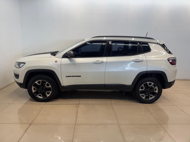 COMPASS 2.0 16V DIESEL TRAILHAWK 4X4 AUTOMÁTICO - 2017 - CASCA