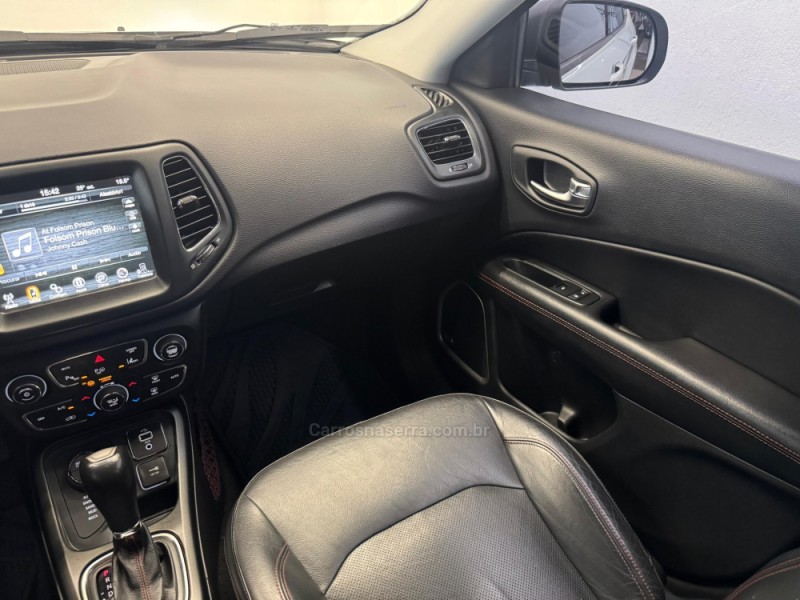 COMPASS 2.0 16V DIESEL TRAILHAWK 4X4 AUTOMÁTICO - 2017 - CASCA