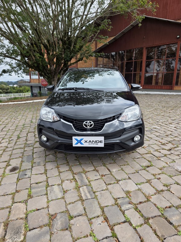 etios 1.5 platinum 16v flex 4p automatico 2018 flores da cunha