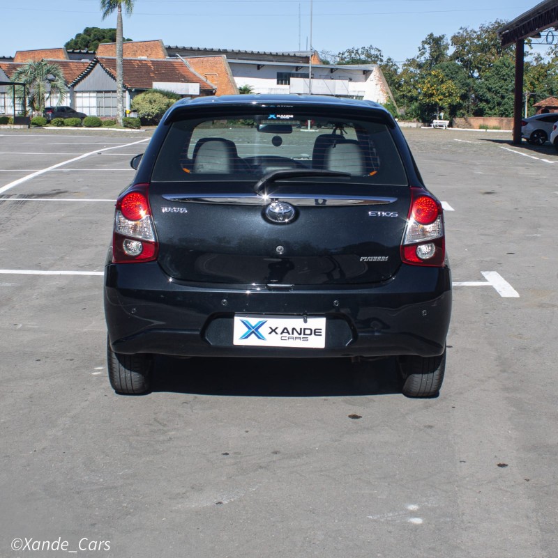 ETIOS 1.5 PLATINUM 16V FLEX 4P AUTOMÁTICO - 2018 - FLORES DA CUNHA