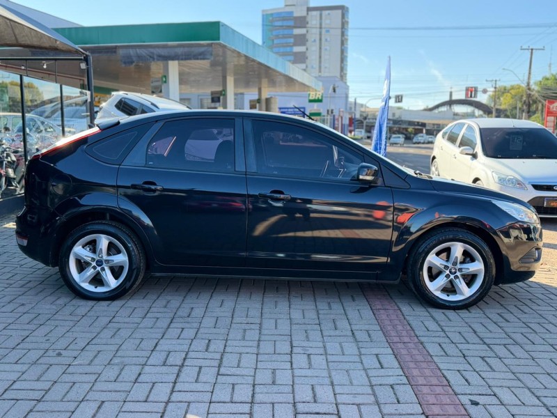 FOCUS 1.6 GLX 8V FLEX 4P MANUAL - 2011 - LAGOA VERMELHA