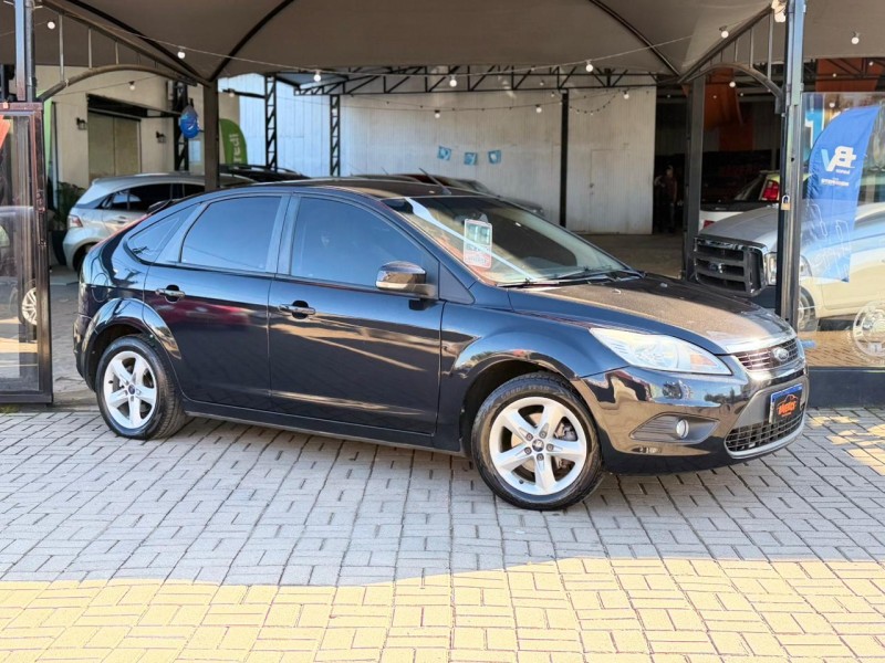 FOCUS 1.6 GLX 8V FLEX 4P MANUAL - 2011 - LAGOA VERMELHA