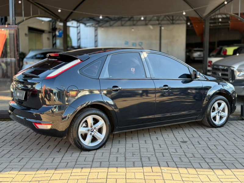 FOCUS 1.6 GLX 8V FLEX 4P MANUAL - 2011 - LAGOA VERMELHA