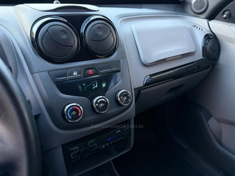 AGILE 1.4 MPFI LT 8V FLEX 4P MANUAL - 2011 - LAGOA VERMELHA