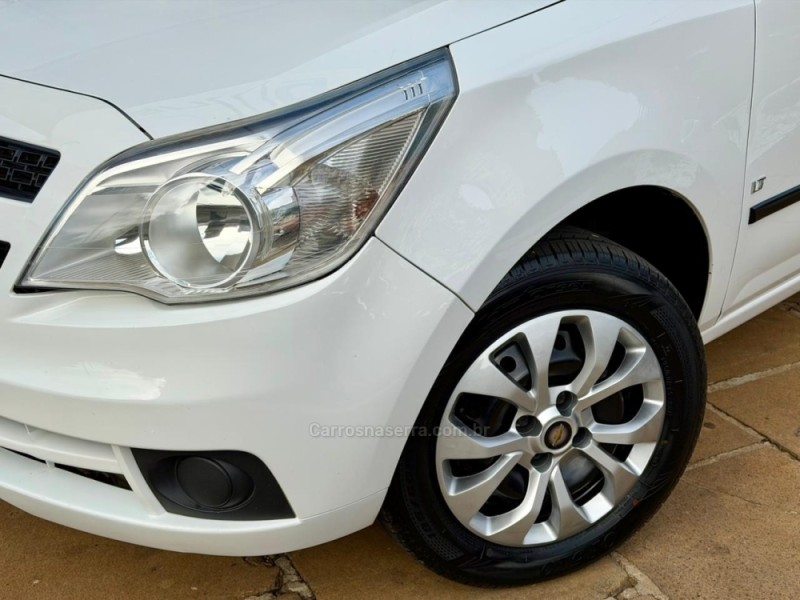 AGILE 1.4 MPFI LT 8V FLEX 4P MANUAL - 2011 - LAGOA VERMELHA