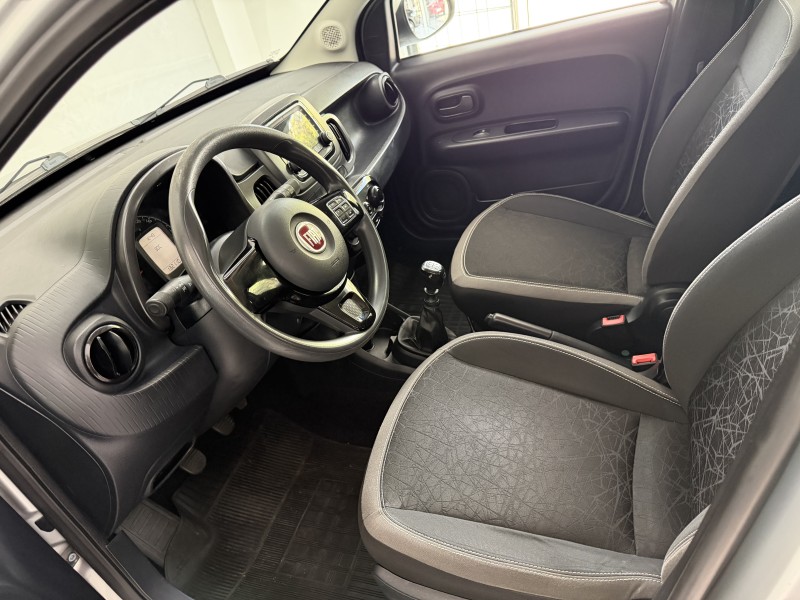 MOBI 1.0 8V EVO FLEX LIKE. ON MANUAL - 2017 - CAXIAS DO SUL