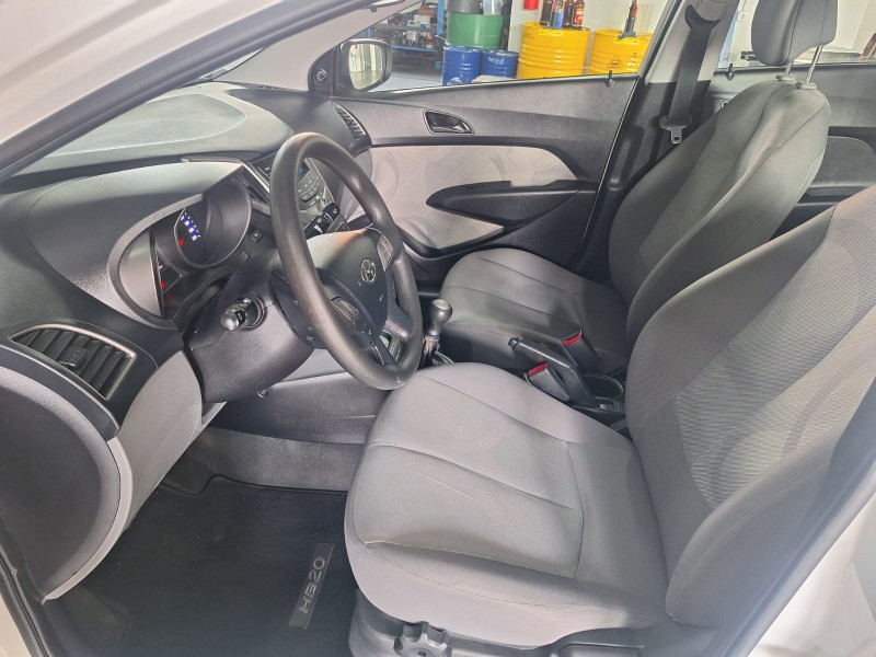 HB20S 1.0 COMFORT PLUS 5 ANOS 12V FLEX 4P MANUAL - 2015 - CAXIAS DO SUL