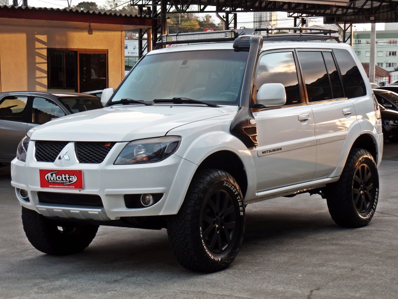 PAJERO TR4 2.0 4X4 16V 140CV FLEX 4P AUTOMÁTICO - 2014 - CAXIAS DO SUL