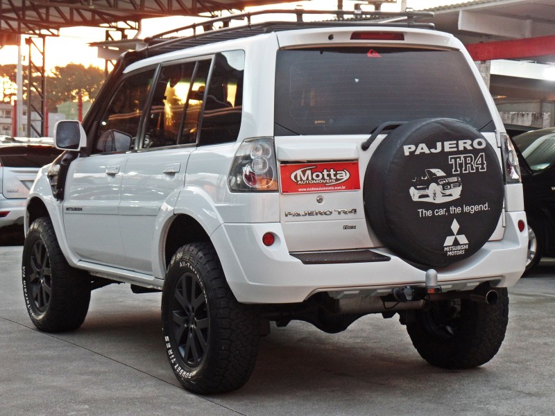 PAJERO TR4 2.0 4X4 16V 140CV FLEX 4P AUTOMÁTICO - 2014 - CAXIAS DO SUL
